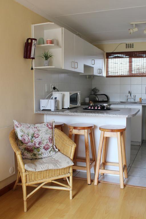 Smithland Guest Apartments Cape Town Bellville Exteriör bild