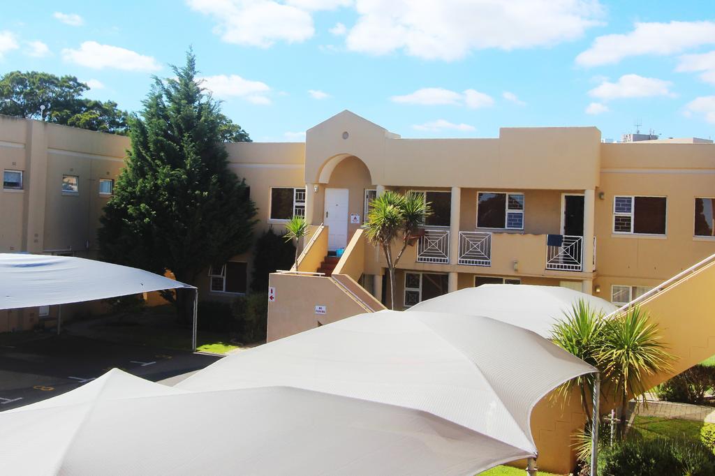 Smithland Guest Apartments Cape Town Bellville Exteriör bild