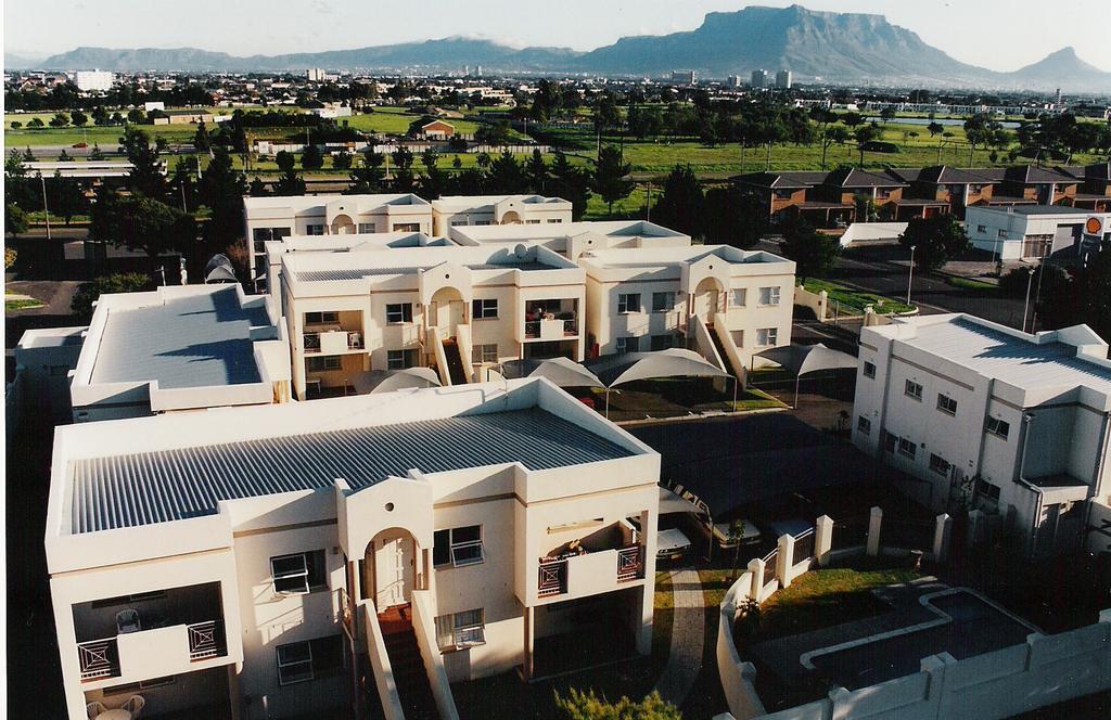 Smithland Guest Apartments Cape Town Bellville Exteriör bild
